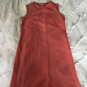 White and red striped, sleeveless tunic